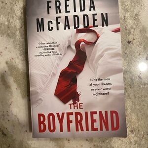 The Boyfriend by Freida McFadden Book